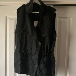 Banana republic top. New with tag.